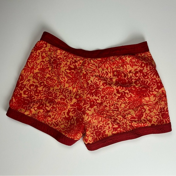 Vintage Floral Print Swim Shorts - Picture 2 of 8